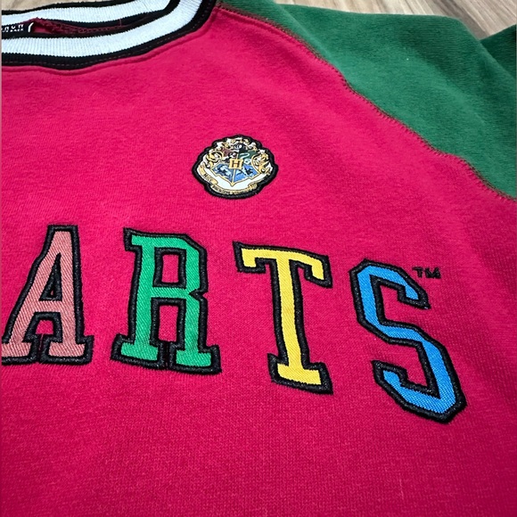 Boxlunch Harry Potter Hogwarts Sweatshirt - Picture 3 of 4